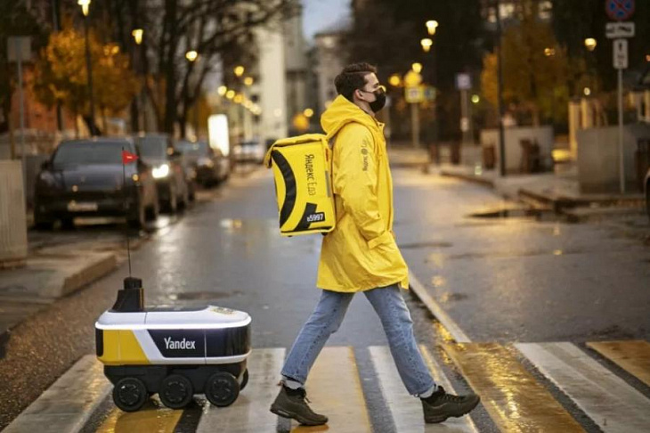 «Яндекс. Еда» запустила доставку роботами
