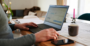 Сидим дома: 4 совета дизайнеров, как обустроить рабочее место на удаленке 