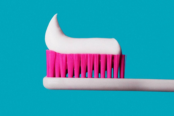 Инфекционисты рассказали, почему зубная щетка может стать источником инфекции
