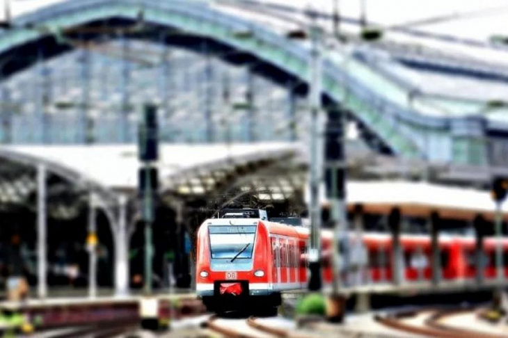 Столичные вокзалы превратят в «торговые центры»