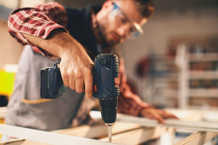 В России предложили ограничить время ремонта в жилых домах