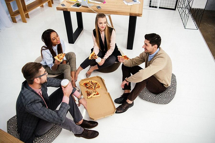 Есть — не переесть: правильное питание на удаленке и в офисе