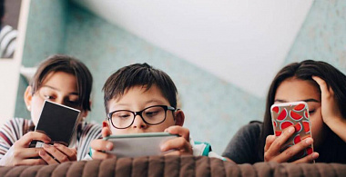 Как смартфоны и гаджеты влияют на детей?