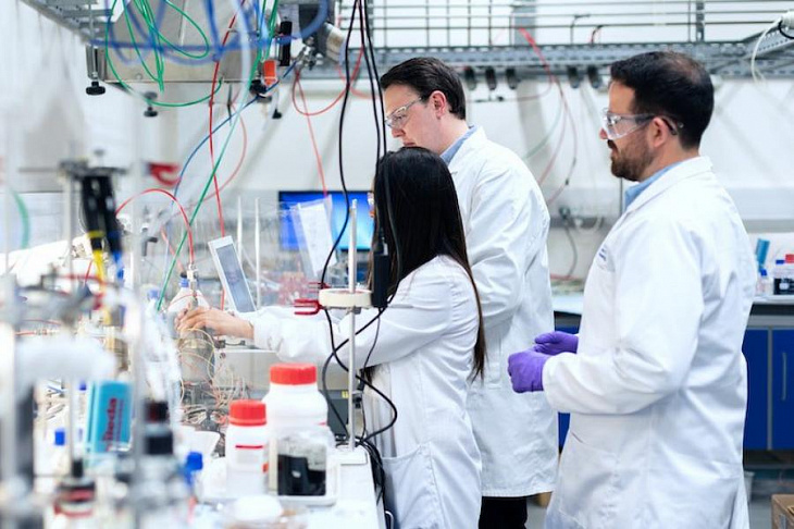 Что будет с ковидом дальше: мнения врачей