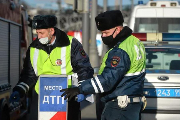 Инспекторов оставляют без носилок и пластырей