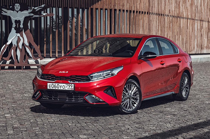 В ГИБДД перечислили марки машин, которые чаще всего попадают в аварии 