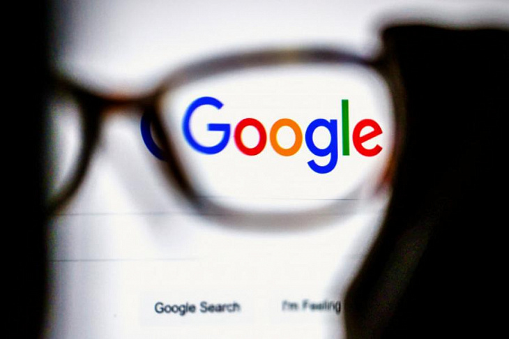 Роскомнадзор напомнил Google, YouTube и Apple про закон о «приземлении»