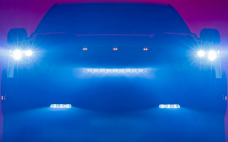 Toyota показала новый пикап Tundra на видео