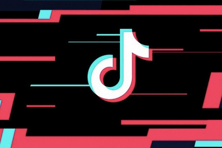 TikTok удаляет видео из США за разжигание ненависти