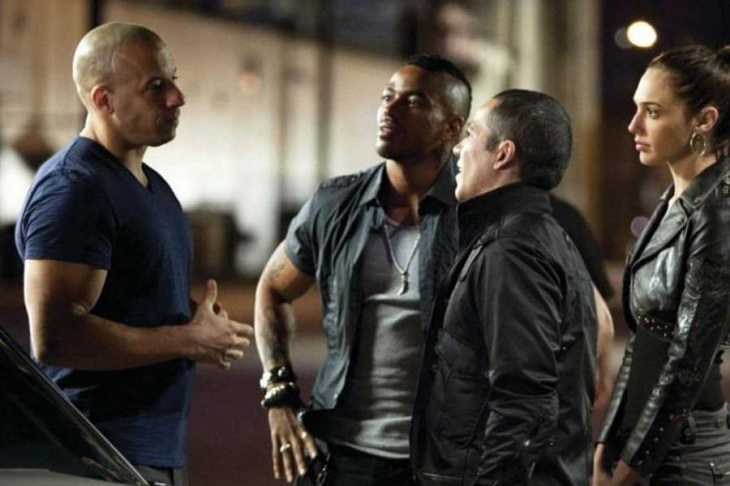 Из стриминг-сервиса Universal уже убирают фильмы — через день после запуска