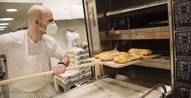 Большой малый бизнес: как спасти от кризиса 12 000 российских компаний