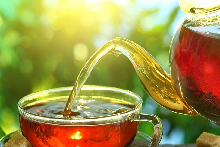 Представлены кофе и чай, заменяющие пробиотики