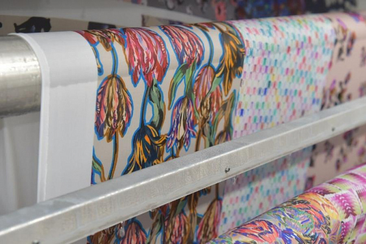 Швейные фабрики заключили более 100 сделок на платформе Московского инновационного кластера